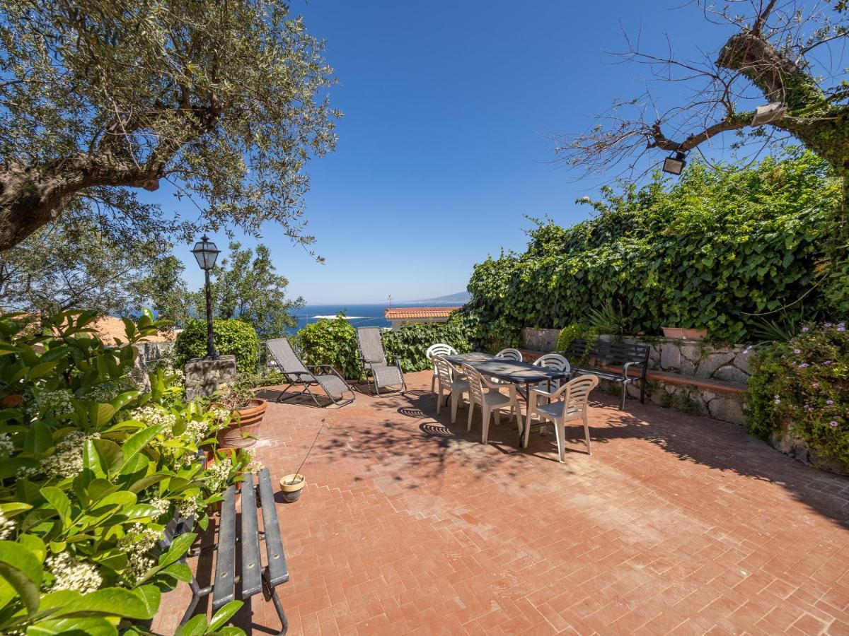 Вилла Ulivi Apt Сорренто Экстерьер фото
